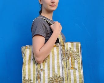 Bolso de mano de palmera acolchado hecho a mano: bolso de playa de algodón con rayas verdes