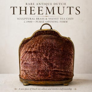 Rare Antique Dutch Theemuts c.1900 – Sculptural Brass & Velvet Tea Cozy – Purse-Opening Form – Architectural Textile Object