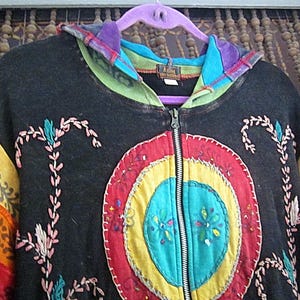 RISING INTERNATIONAL, Nepal - FELPA CON CAPPUCCIO OVERSIZE Boho Patchwork ricamato a mano Batik Dipinto Giacca in cotone completamente con cerniera - Taglia XXLarge immagine 2