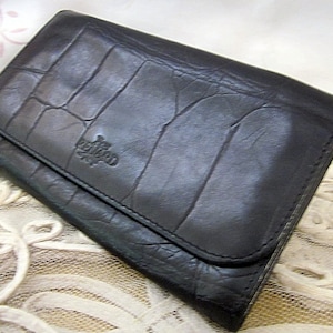 IVES BERNARD, Francia - Cartera de cuero negra con múltiples bolsillos para tarjetas de crédito y documentos de identidad, dos compartimentos con cremallera para monedas y objetos de valor pequeños