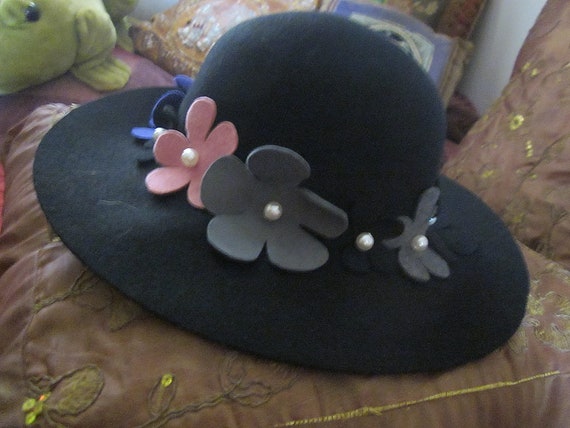 NWOT Wide Brim Wool Felt Hats with Flowers Bowler Fedora Hat for Women Women Wide Brim Bowler Hat Vintage Floral Wool Felt Fedora  main image 2