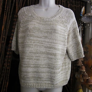 Kurzärmeliges Strickoberteil in Schattierung von Off-White & Beige, gewebt mit zarten Goldfäden, Vintage - Large