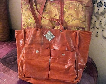 BCBG MAXAZRIA - Smooth Rust-Orange/Brick Genuine Leather X-LARGE Overnight Tote / Shoulder Bag w/Roomy Front Pockets & Decorative Twist Lock