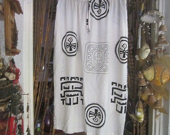 AS*HRO - Bohemian White Elasticized Waistline Long Skirt w/Side Pockets & Back Slit, Adorned with Delicate Ethnic Black  Prints - XLarge