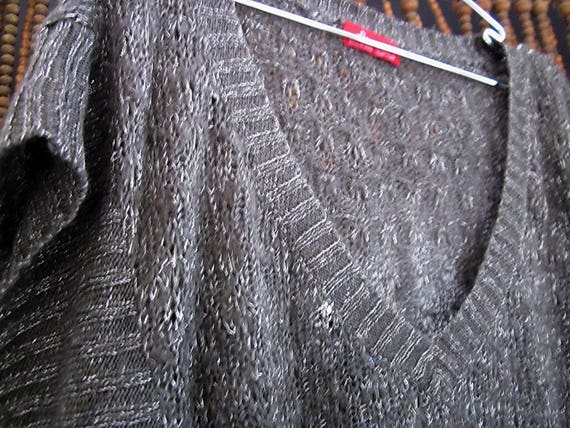Unique 3 Diffferent Knit Patterns V-Neck Pullover… - image 4