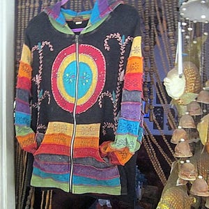 RISING INTERNATIONAL, Nepal - FELPA CON CAPPUCCIO OVERSIZE Boho Patchwork ricamato a mano Batik Dipinto Giacca in cotone completamente con cerniera - Taglia XXLarge immagine 6