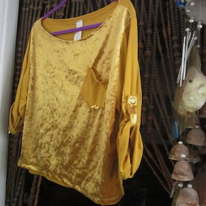 PICK UP, Israel - Top de veludo dourado com mangas enroladas ajustáveis e bolso frontal, vintage - tamanho grande