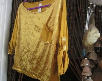 PICK UP, Israel - Golden Velvet Top with Adjustable Roll Sleeves and Front Pocket, Vintage - Size Large