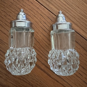 vintage Indiana glass diamond cut salt and pepper shakers