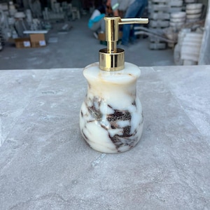 Dispensador de jabón de mármol Rosso Levanto – Dispensador de jabón de piedra hecho a mano para una decoración de baño de lujo. imagen 11