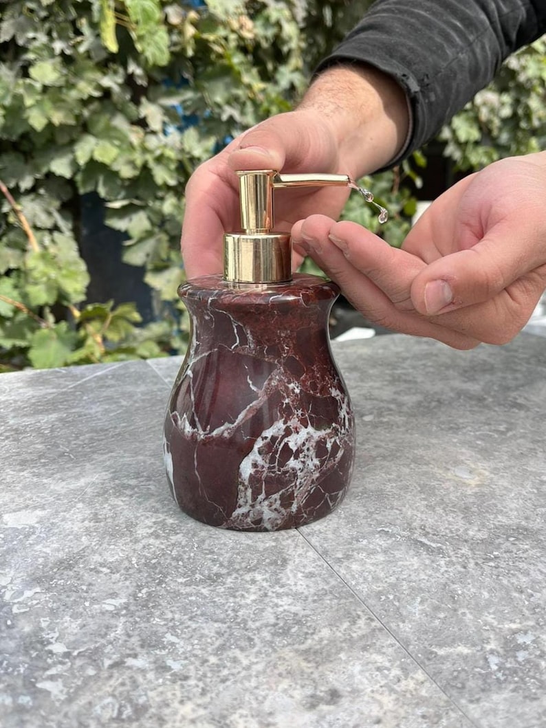 Dispensador de jabón de mármol Rosso Levanto – Dispensador de jabón de piedra hecho a mano para una decoración de baño de lujo. imagen 14