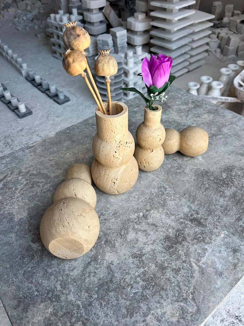 Juego de jarrones de piedra travertino, centro de mesa escultural para la decoración de mesas de centro, estantes y consolas. imagen 14
