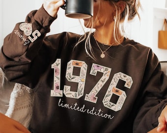 1976 Retro Birthday Sweatshirt, Floral 50th Birthday Gifts for Women Limited Edition 1976 Sweatshirt Chapter 50 Birthday Shirt