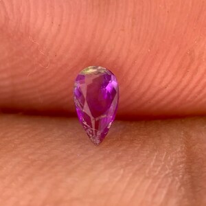0.07/Ct,Natural Pinkish Deep Purple Hackmanite,Sodalite.Pear s Shape,Highly Reactive,Tenbrescent,from Afghanistan.