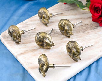Set di 6 pomelli in ottone a forma di volpe addormentata - Pomelli decorativi antichi per cassetti - Maniglie uniche per mobili a forma di animali - Maniglie in metallo realizzate a mano