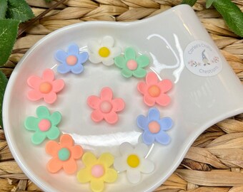 Pastel Flower Resin Cabochon, Scrapbook Craft, DIY Embellishments, Resin Flat Back Embellishment, Spring Flower, Set of 6 Resin Flowers