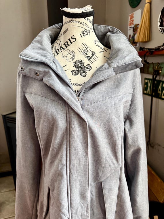 Cloudveil Women’s Softshell Coat with Removable H… - image 4