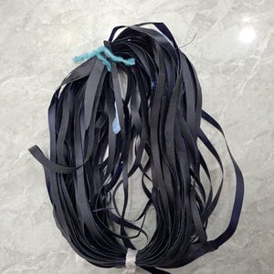 Dunkelblaue Rohleder Schnürung zur Herstellung von Trommeln, Lederarbeiten, Schmuck