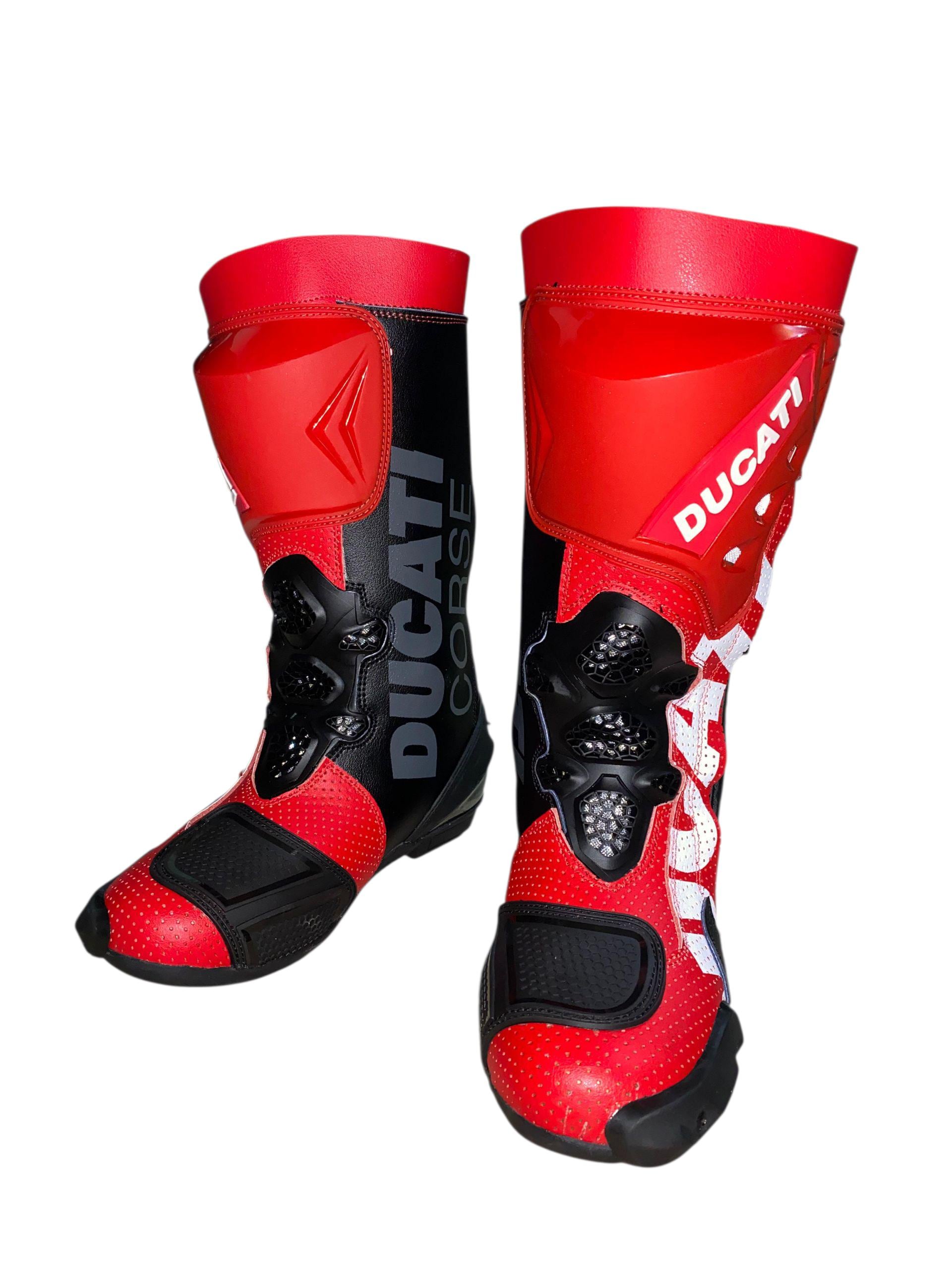 Ducati Corse レーシング モーターサイクルブーツ - レッド＆ブラック