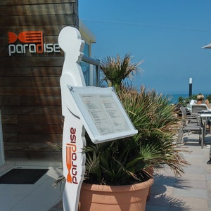 Placa de bar de vinho personalizada - Bem-vindo ao hotel, placa de madeira, suporte de garçom silencioso - Suporte de placa de bar feito à mão, decoração de adega, presente para amantes de vinho