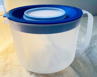 Retro Tupperware Mix-N-Store - Large Measuring Batter Pitcher with Blue Lid - Mixing Bowl with Splashguard 8 Cup/64 Oz