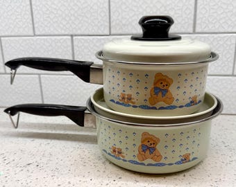 Adorable vintage 80's tienshan 1 qt and 1 1/2 qt saucepan set -  country bear
