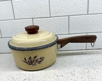 Vintage Sears Roebuck Cast Aluminum 2 Quart Range Craft Wheat Harvest Pan