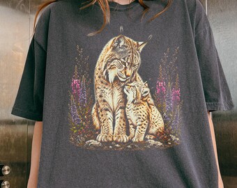 Vintage Lynx Kitten T-Shirt, Cottagecore Wildflower Graphic Tee, 90s Wildlife Comfort Colors Shirt