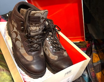 VTG Hiking Combat Boots Women’s sz 7 In Original Coach Box 2002 Y2K Trekking