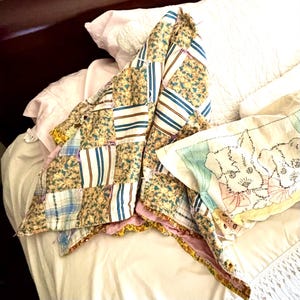 Patchwork Quilt Handmade Hand tied Baby or Lap Blanket Throw 60s Vintage