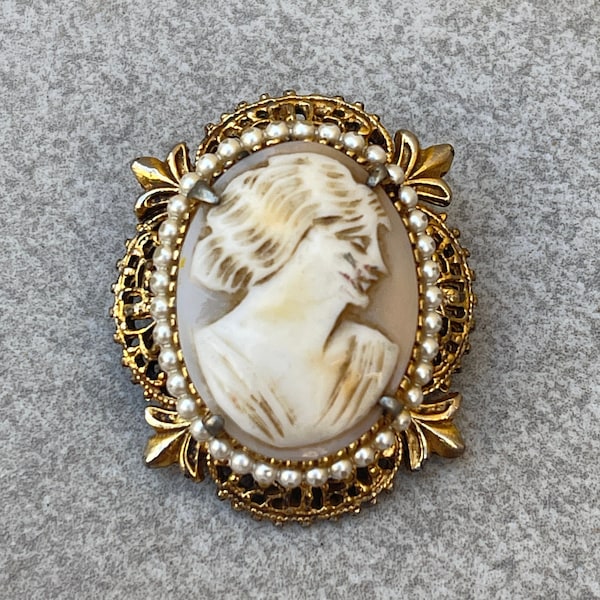 Florenza Cameo Brooch Vintage Pendant Carved Shell Victorian Revival