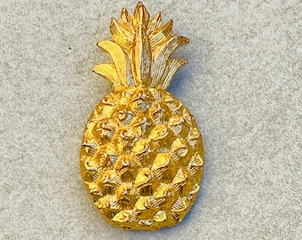 Broche Vintage Ananas Texturée - Métal Doré - Signée - Tendance - Occasion