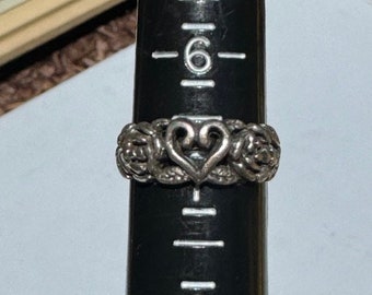 Sterling Silver Vintage Open Heart + Roses Ring Size 6 3/4