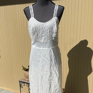 60s Lace Full Slip Dress by Barbizon Size 14