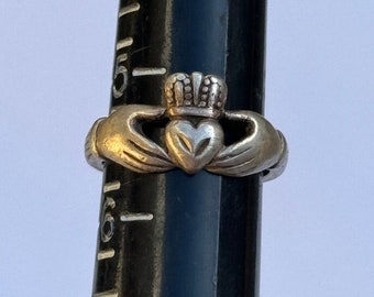Anello Claddagh irlandese in argento sterling misura 5 1/2
