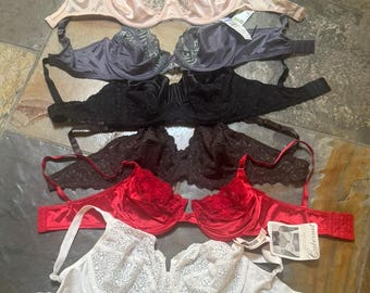 Lot of 6 NOS Lace Underwire Bras: Full Coverage 34/36 D