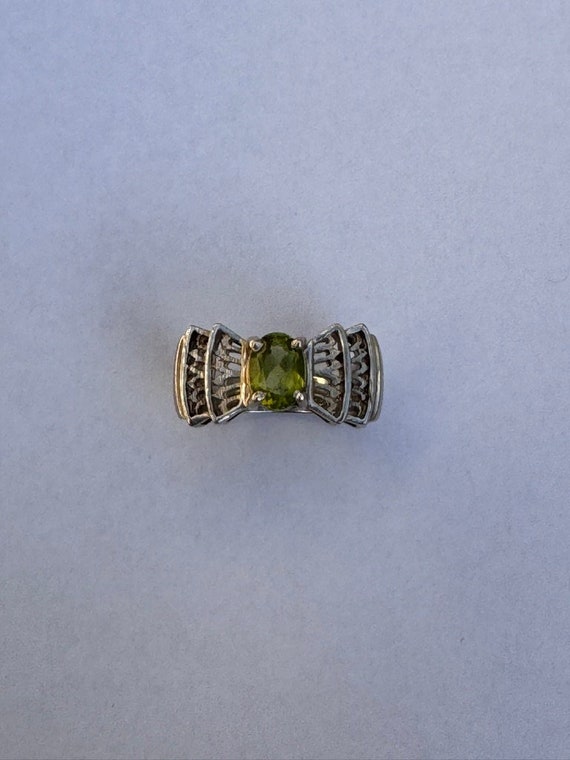 Peridot Sterling Silver Bow Ring Size 6
