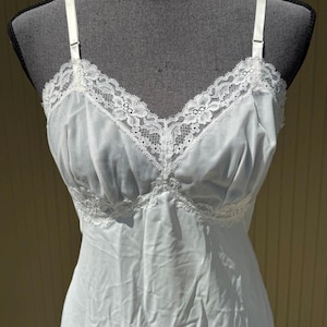Vintage Vanity Fair Full Slip Dress White Lace Trim Size 34