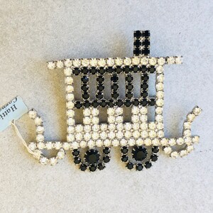NOS Hattie Carnegie Signed Vintage Rhinestone Brooch