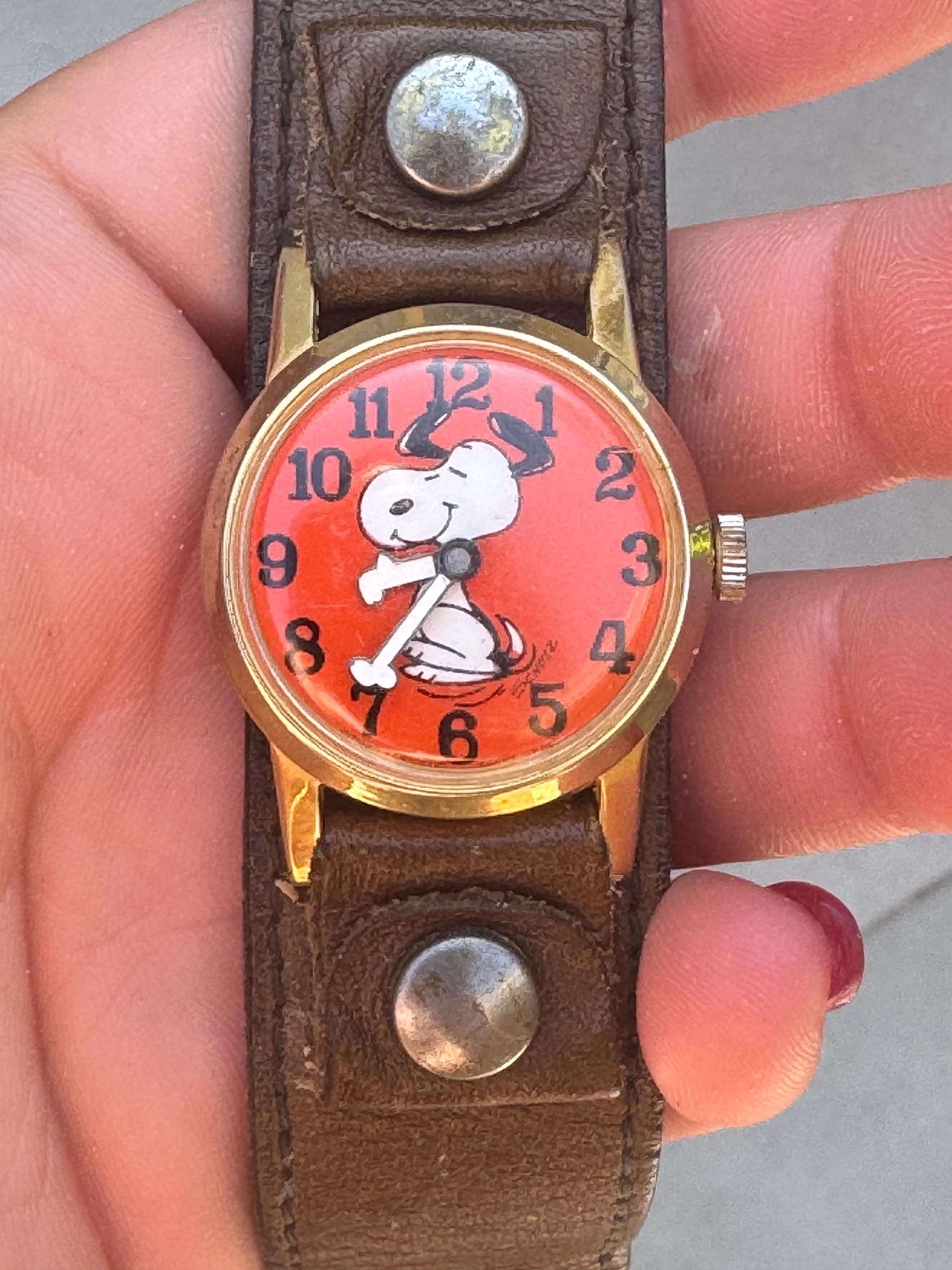Vintage Snoopy Watch 1968 Charles Schulz United Feature Swiss Made