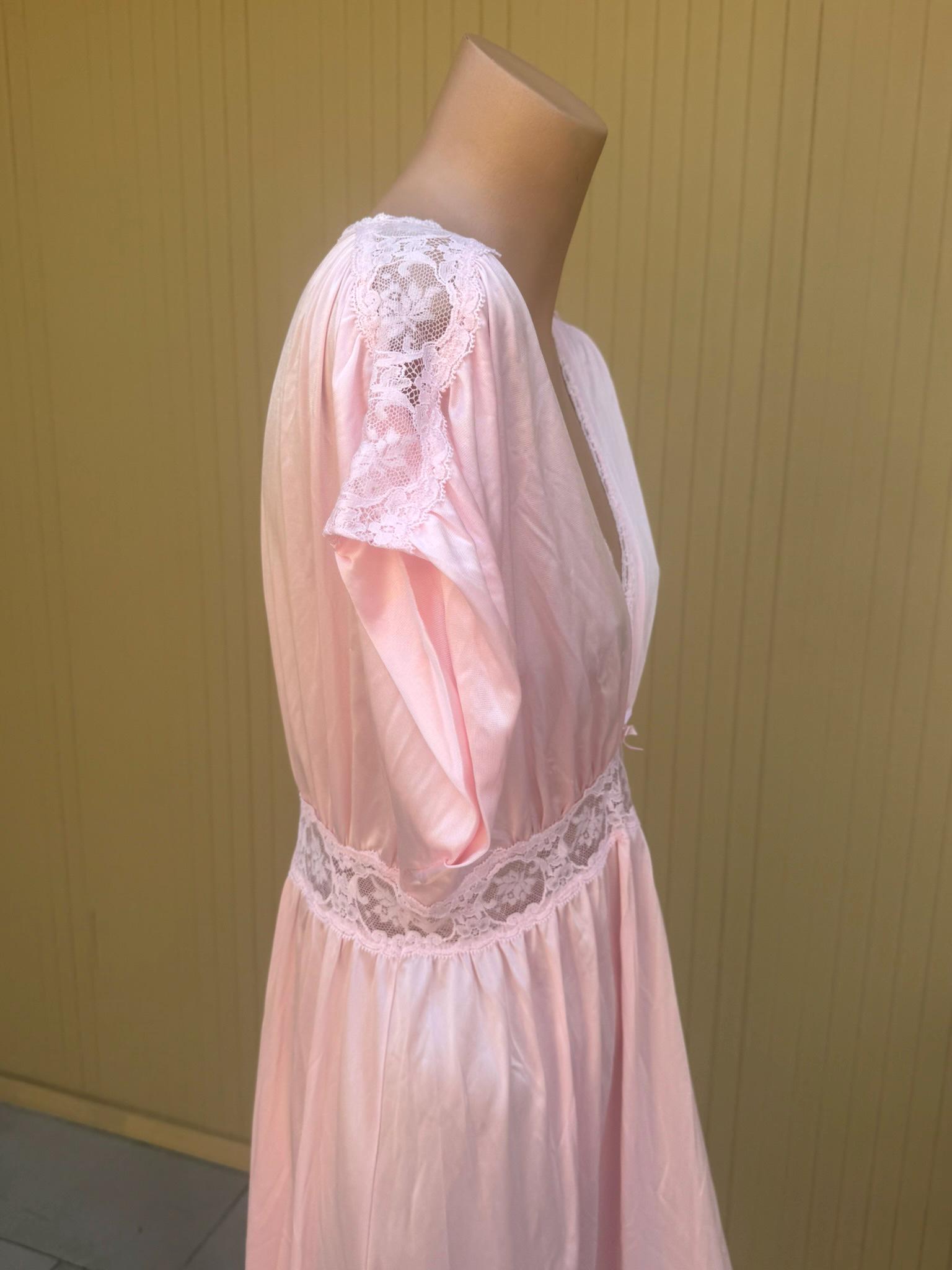 ヴィンテージ ピンク ロングナイトガウン レーストリム ローブ ミス