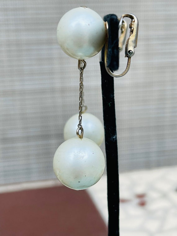 Richelieu Vintage Pearl Drop Earrings Chain Dangl… - image 4