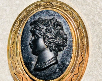Black Cameo Pendant Carved Glass Vintage Necklace