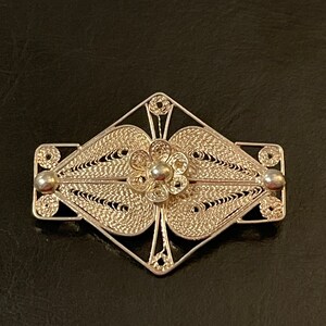 Sterling filigree brooch vintage silver ornate flower pin