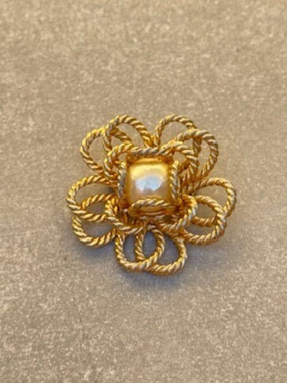 Signed Benedikt NY Brooch Large Faux Pearl Gold Fl