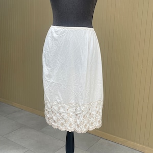 60s Van Raalte Half Slip Embroidered Nylon Vintage Skirt Slip Medium