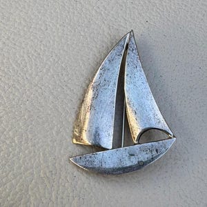 Sterling Silver Sailboat Brooch Vintage 925 Boat Pin