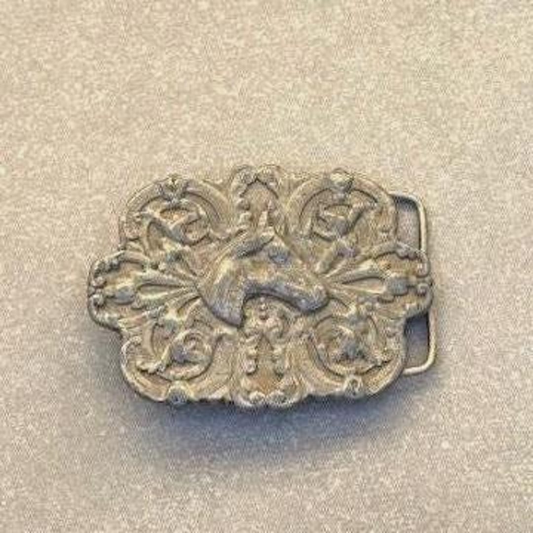 Boucle De Ceinture Vintage En étain Motif Tête De Cheval - Occasion, Montre Des Signes D'âge - Unique