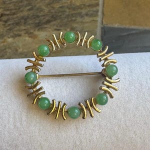 Gold Circle Brooch Jade Green Stones Vintage Pin