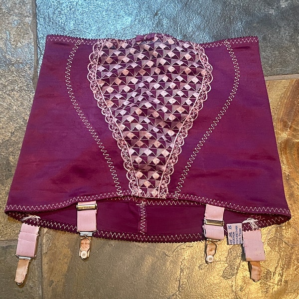 Gaine amincissante violette avec porte-jarretelles lissant lingerie amincissante vintage